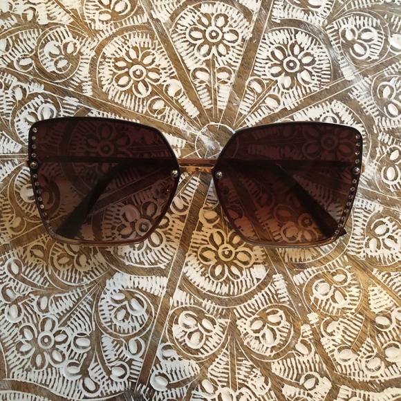 Brand New Brown & Gold Classy Bling Sunglasses - Picture 2 of 8